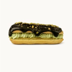 Ekler pistacjowy z czekoladą
